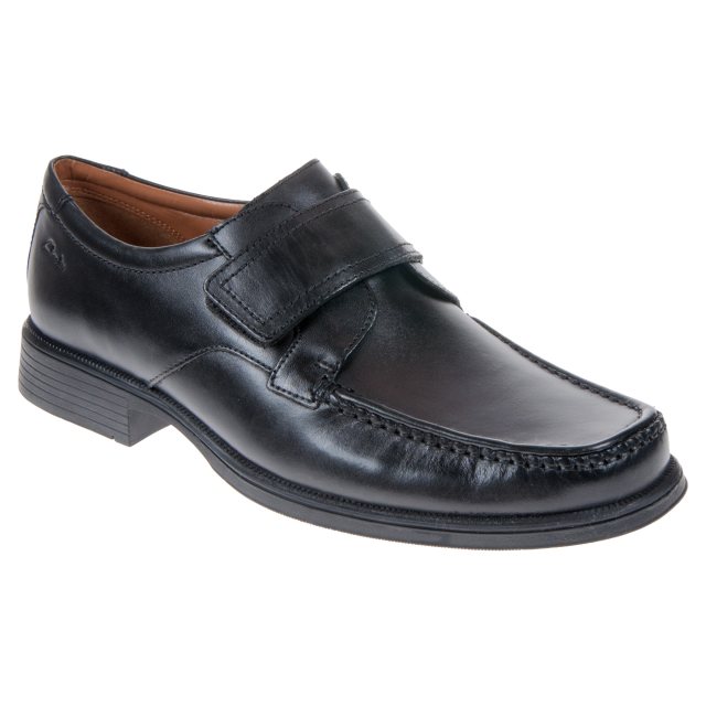clarks black leather loafers