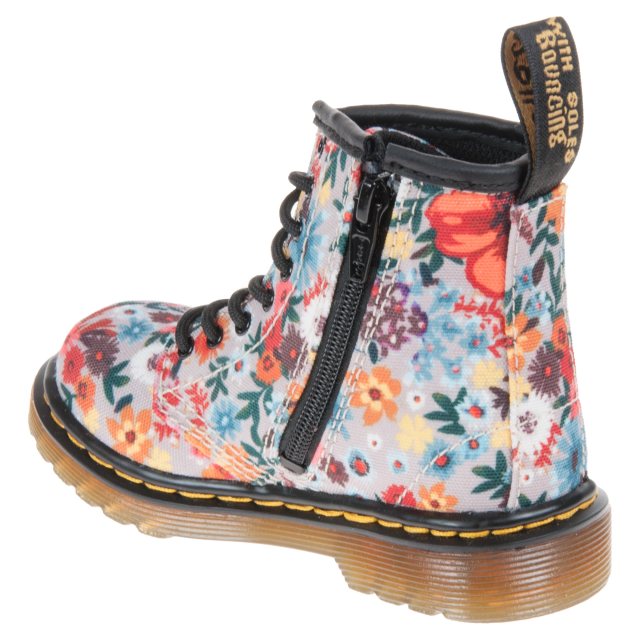 Wanderflower 2025 dr martens