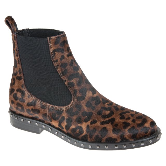 alpe leopard boots