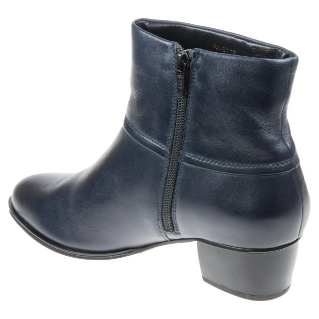 van dal navy boots